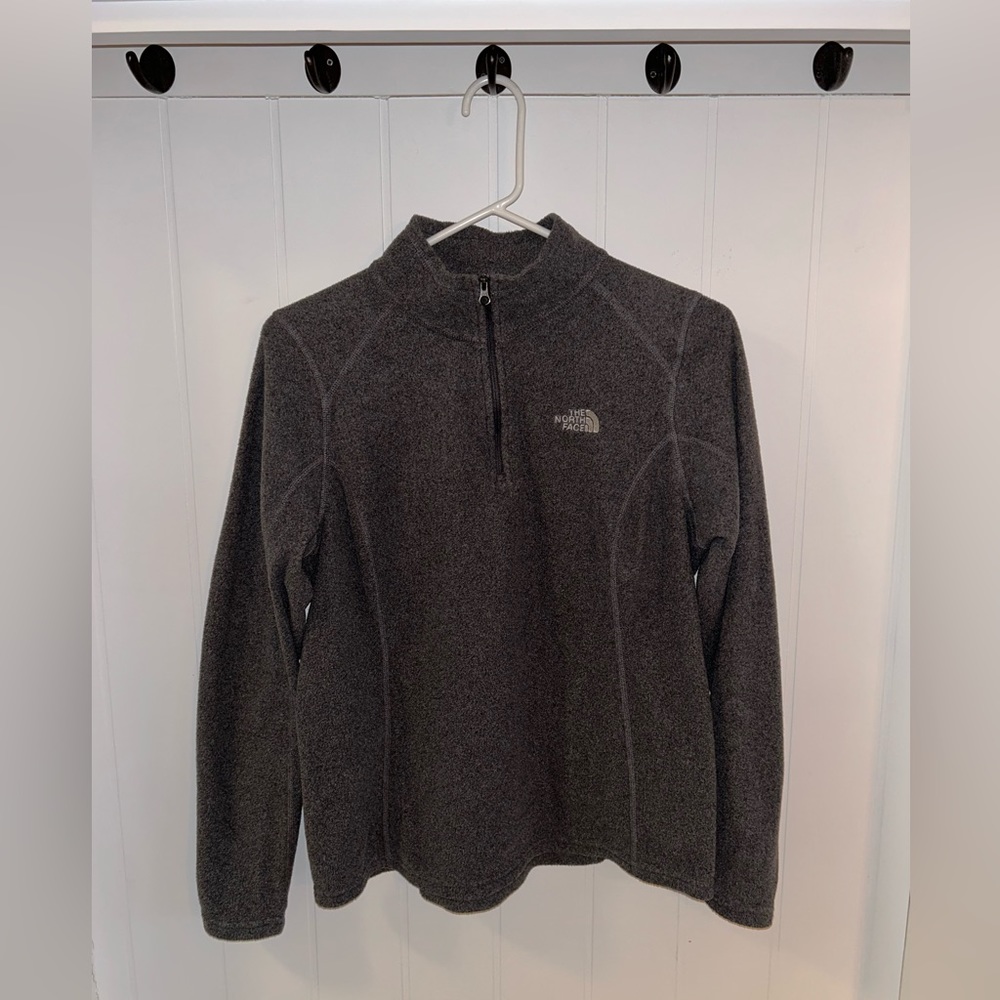 Women’s NorthFace Pullover